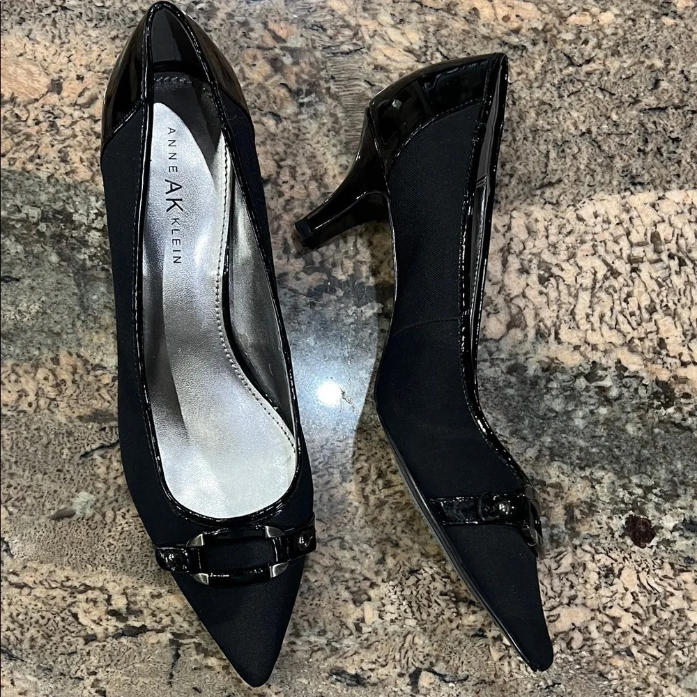 Anne Klein Black Patent Heels - Picture 1 of 11